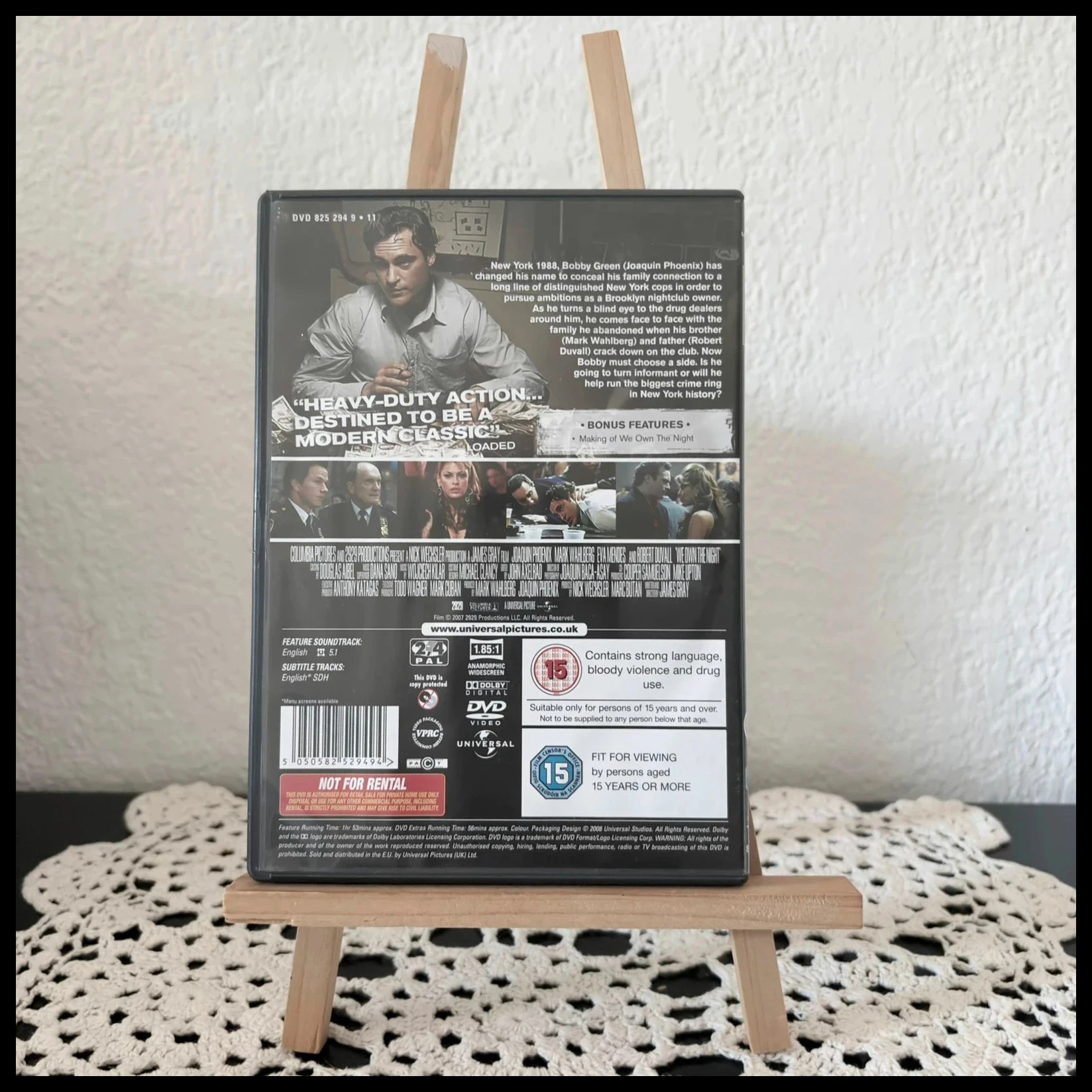 DVD We Own the Night – Joaquin Phoenix & Mark Wahlberg – Importação UK – photo 2